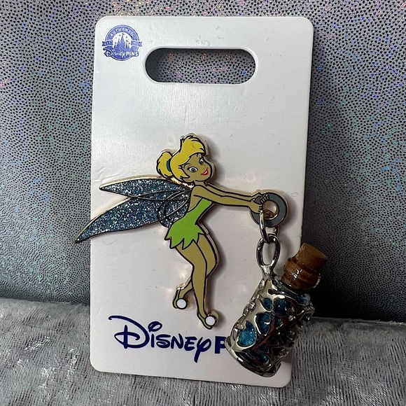 Disney Jewelry - Disney pin Tinkerbell holding potion cute collectable Peter Pan movie 🎥 iconic